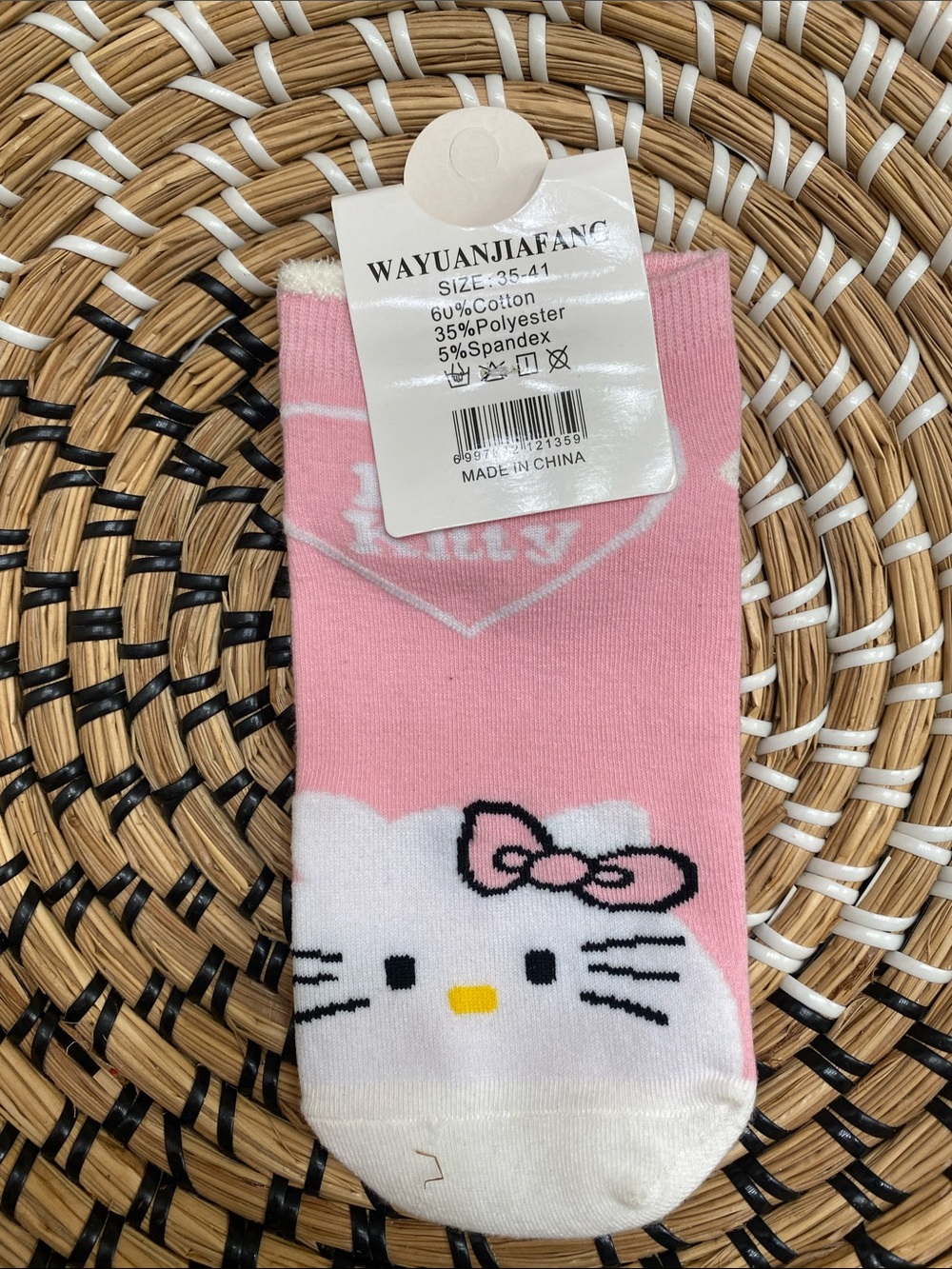 Pink Hello Kitty Kids Socks and Bow Hair Clips Bundle - Picture 5 of 5